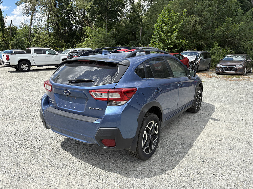 
								SUBARU CROSSTREK LIMITED full									