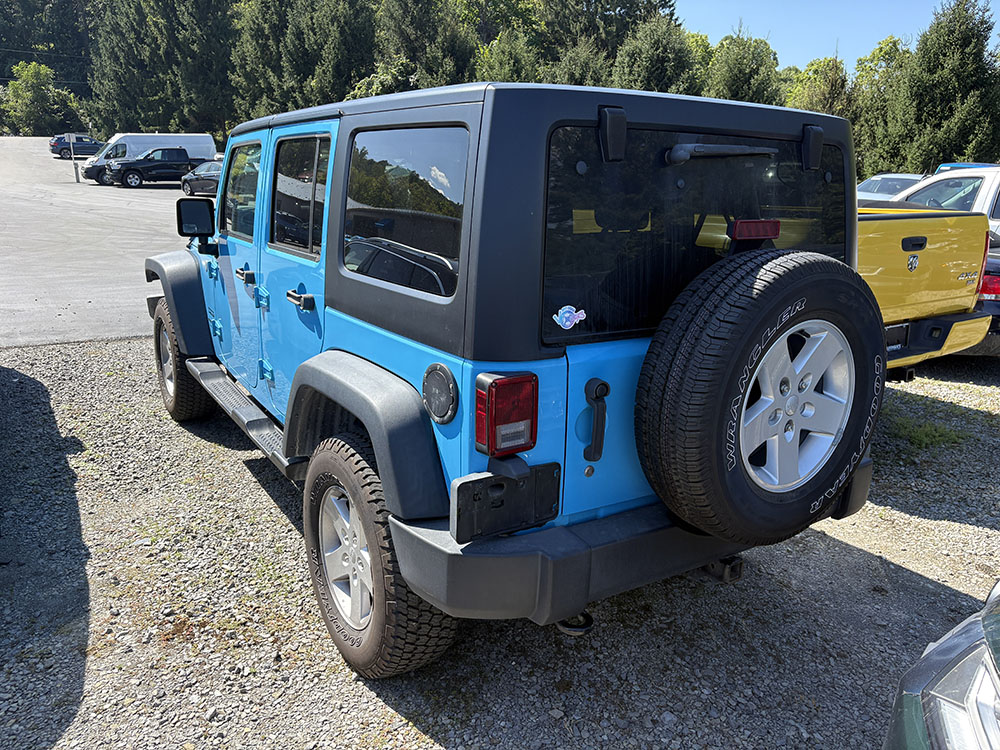 
								JEEP WRANGLER JK UNLIMITED SPORT full									