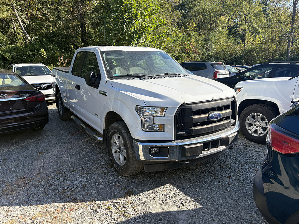 
								FORD F-150 XL SUPER CAB full									