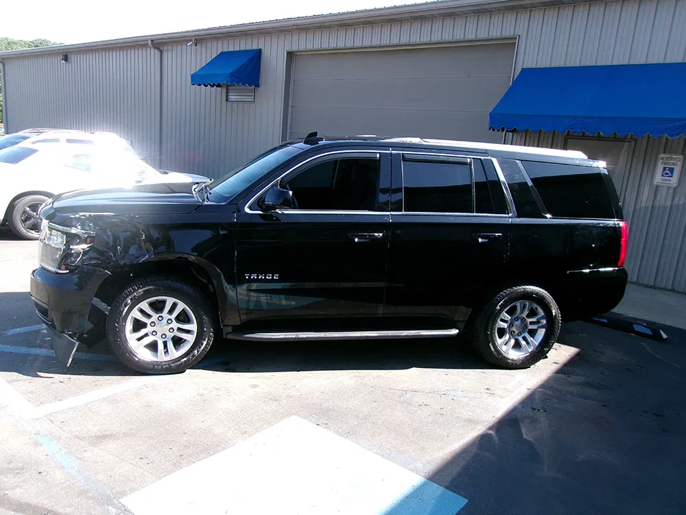 
								CHEVROLET TAHOE LS full									