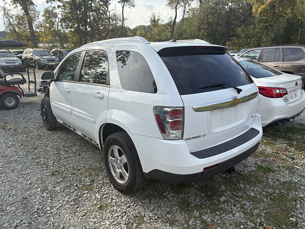 
								CHEVROLET EQUINOX LT full									