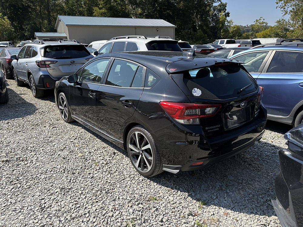 
								SUBARU IMPREZA SPORT full									