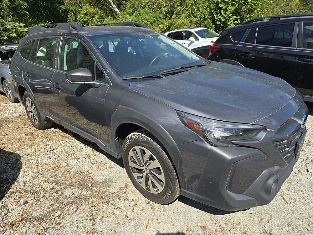 
								SUBARU OUTBACK full									