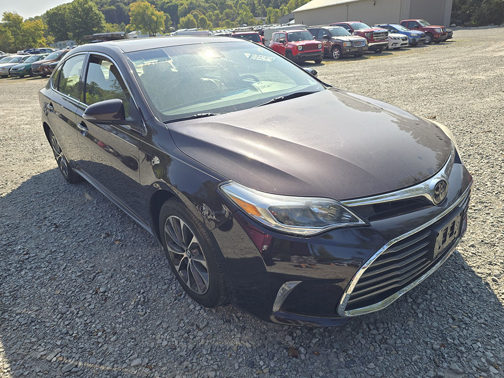 
								TOYOTA AVALON XLE full									
