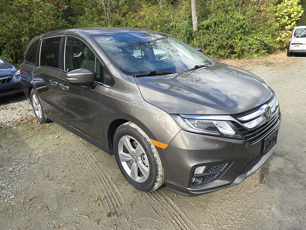 
								HONDA ODYSSEY EX full									