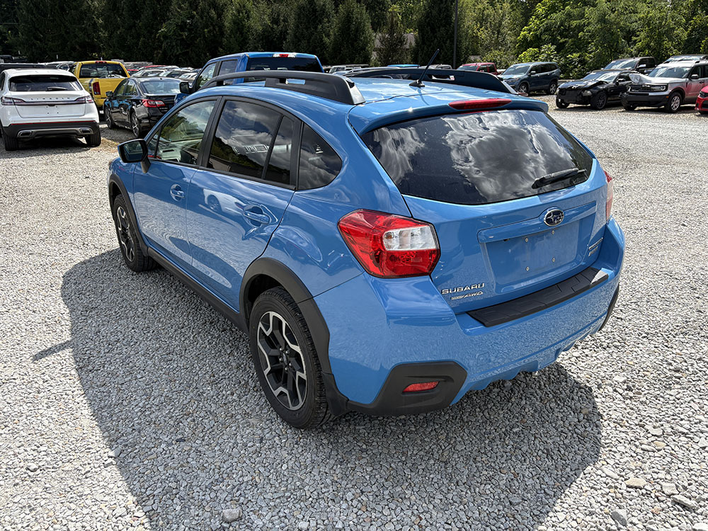 
								SUBARU CROSSTREK PREMIUM full									