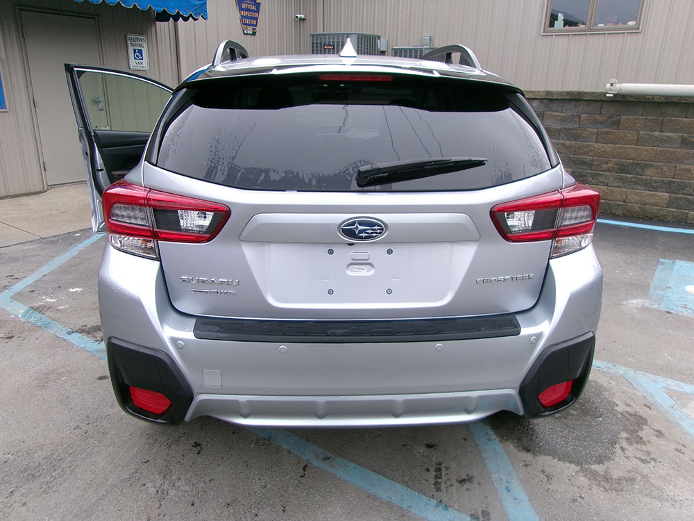 
								SUBARU CROSSTREK LIMITED full									