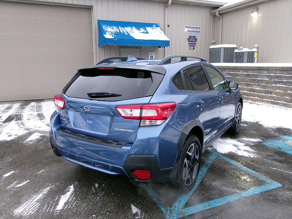 
								SUBARU CROSSTREK LIMITED full									