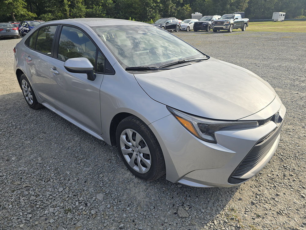
								TOYOTA COROLLA HYBRID LE full									