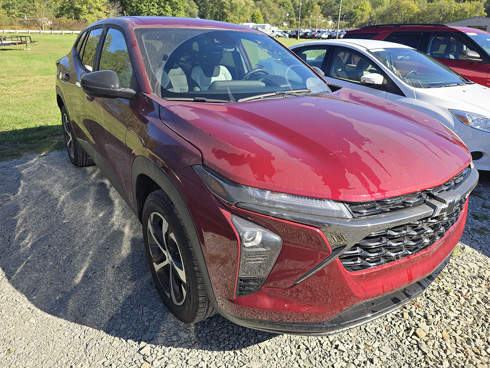 
								CHEVROLET TRAX RS full									