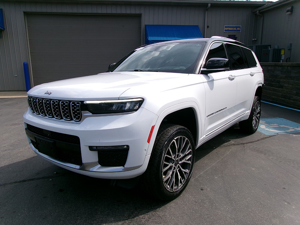 
								JEEP GRAND CHEROKEE SUMMIT RESERVE full									