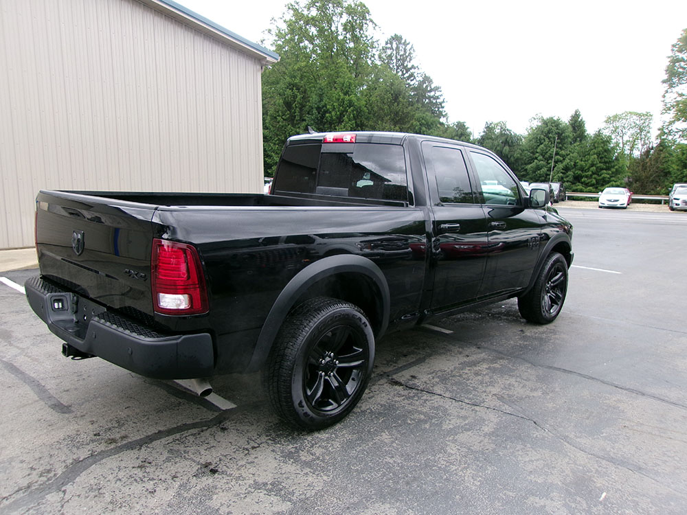 
								RAM 1500 CLASSIC WARLOCK EX CAB full									