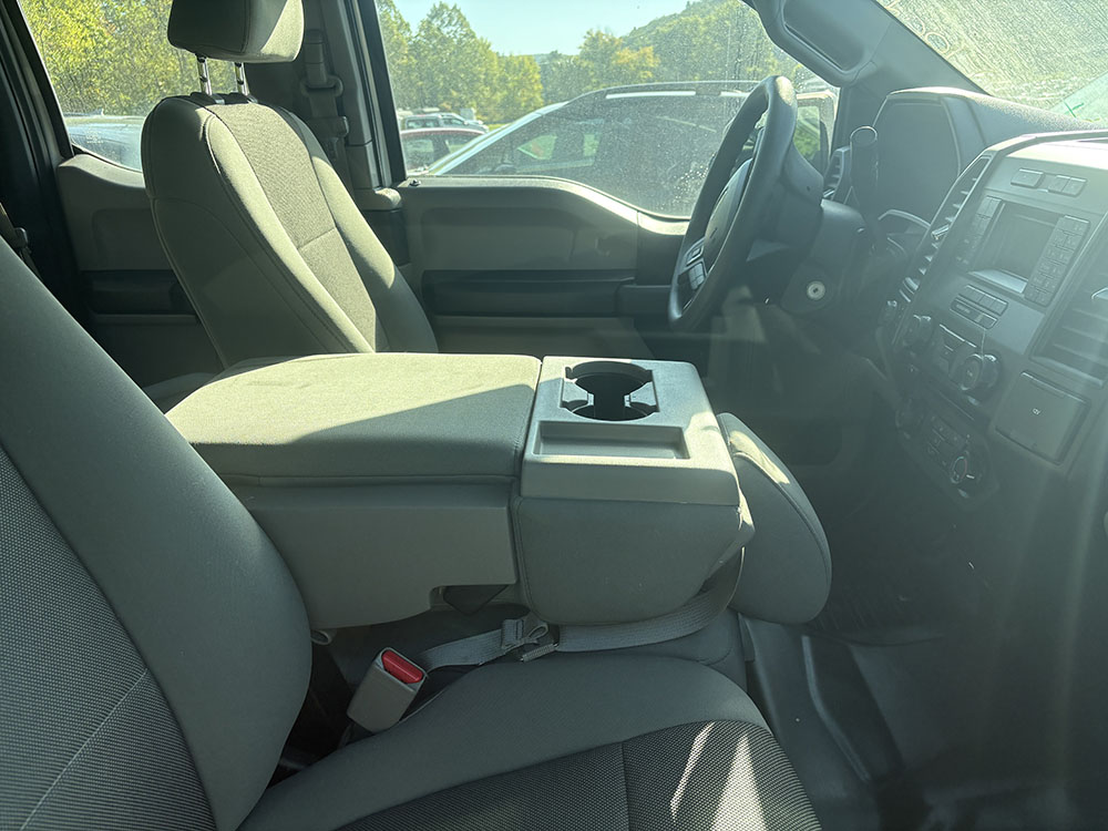 
								FORD F-150 XL SUPER CAB full									