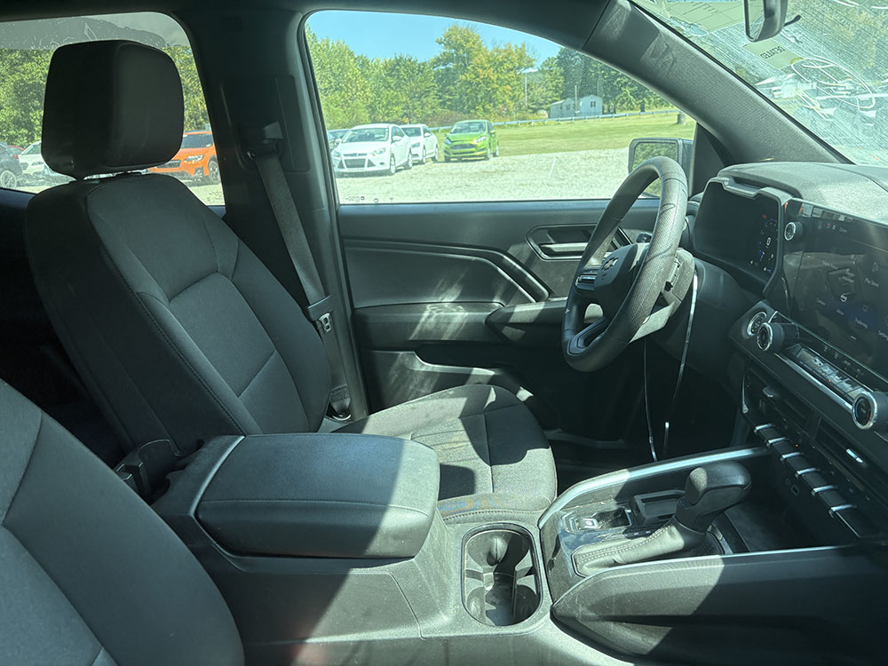 
								CHEROLET COLORADO W/T CREW CAB 2WD full									