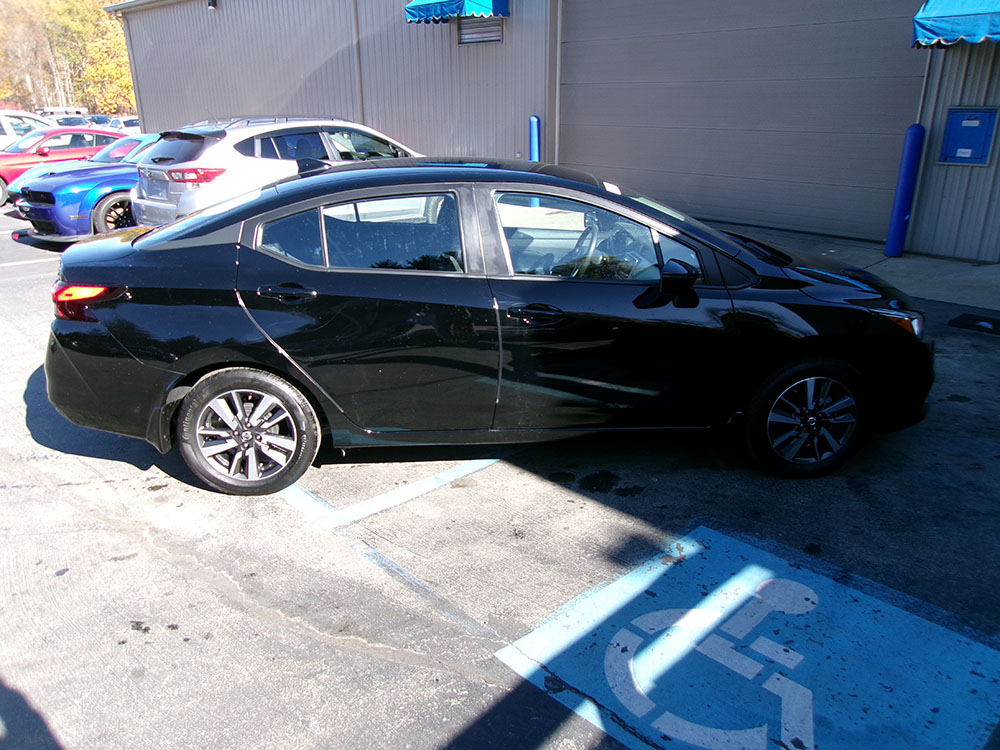 
								NISSAN VERSA SV full									