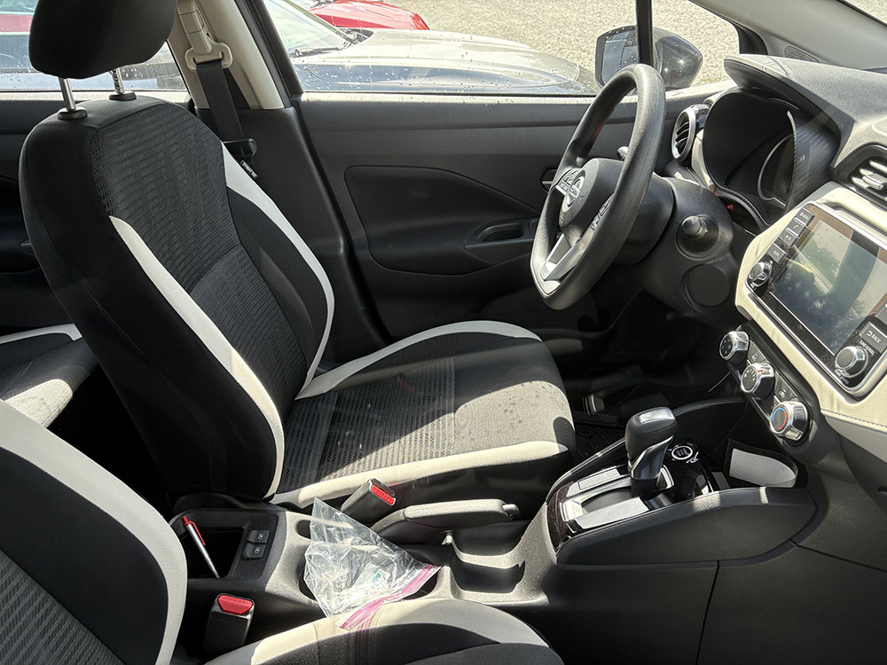
								NISSAN VERSA SV full									