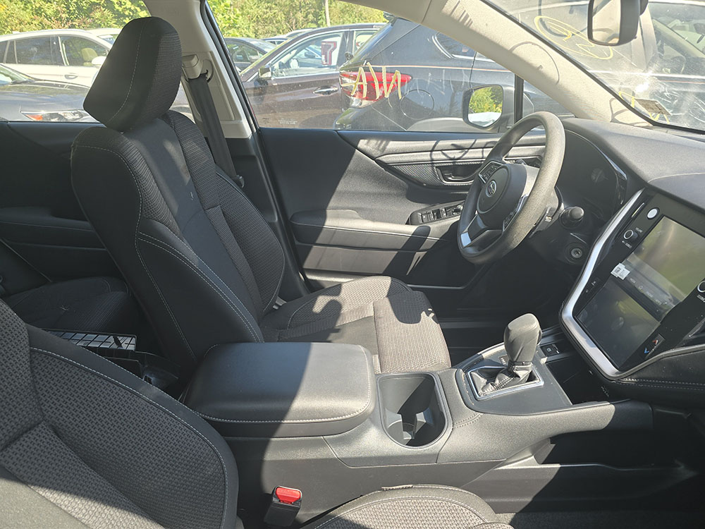 
								SUBARU OUTBACK full									