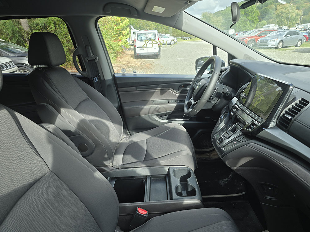 
								HONDA ODYSSEY EX full									