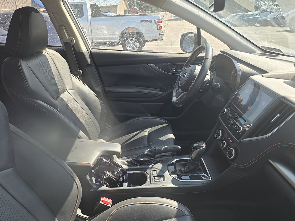 
								SUBARU CROSSTREK LIMITED full									