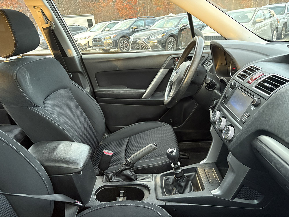 
								SUBARU FORESTER full									