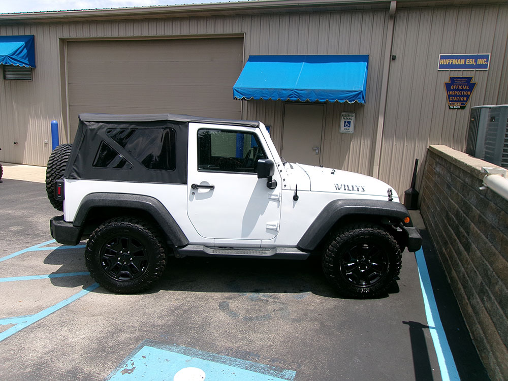 
								JEEP WRANGLER SPORT full									