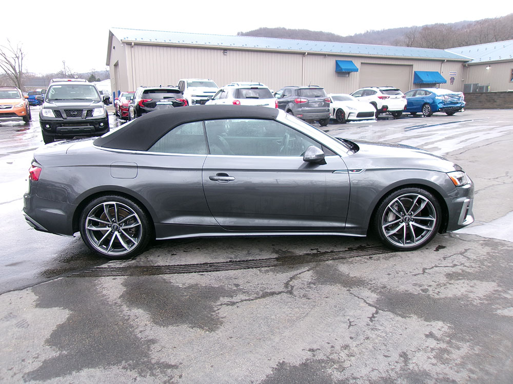 
								AUDI A5 PREMIUM PLUS full									