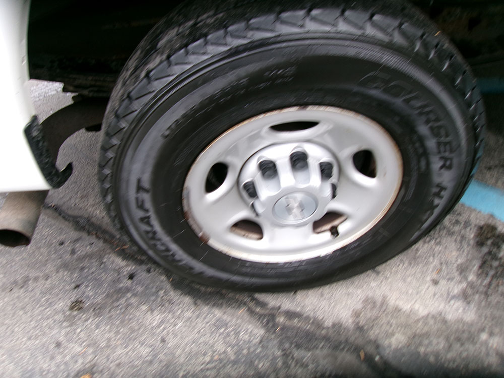 
								CHEVROLET EXPRESS 2500 full									