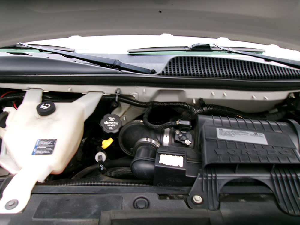 
								CHEVROLET EXPRESS 2500 full									