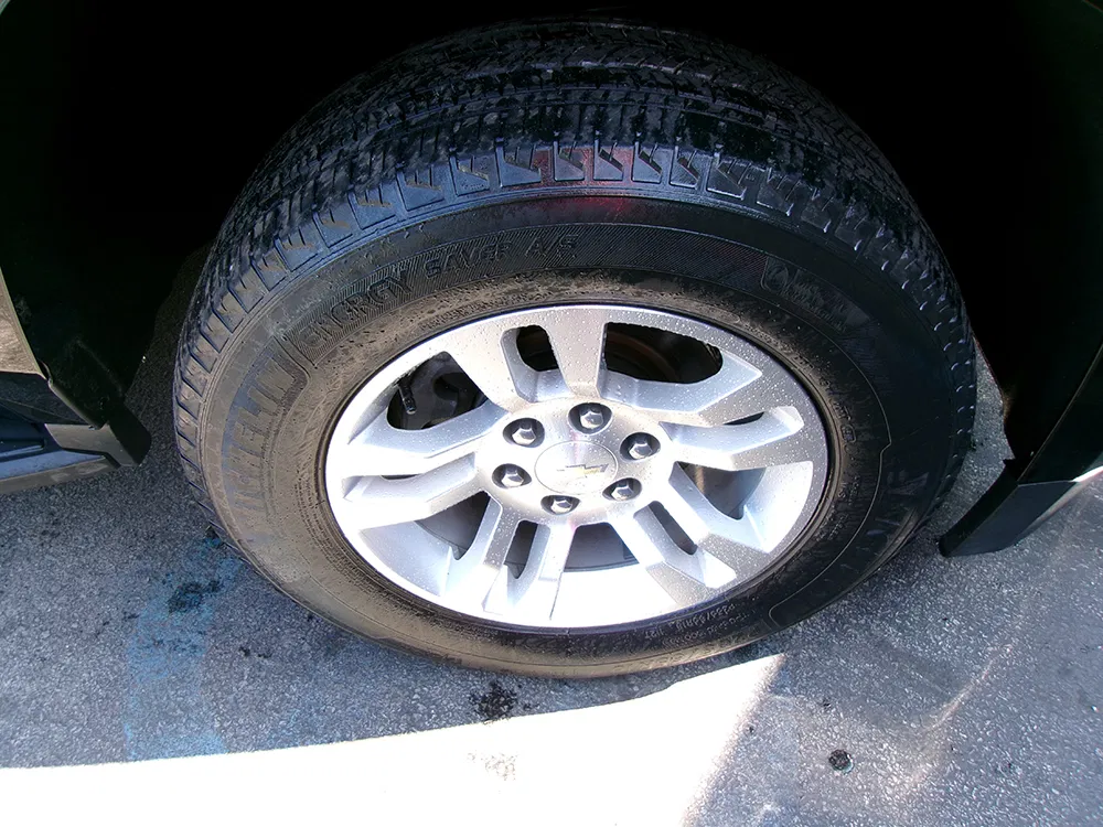
								CHEVROLET TAHOE LS full									