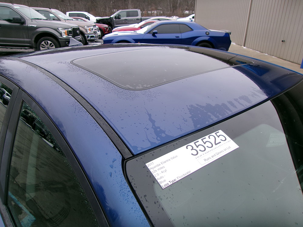 
								HYUNDAI ELANTRA VALUE full									