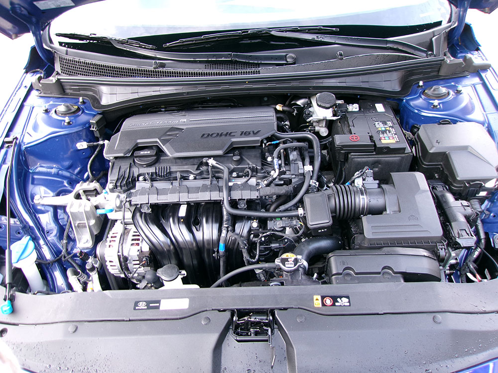 
								HYUNDAI ELANTRA SEL full									