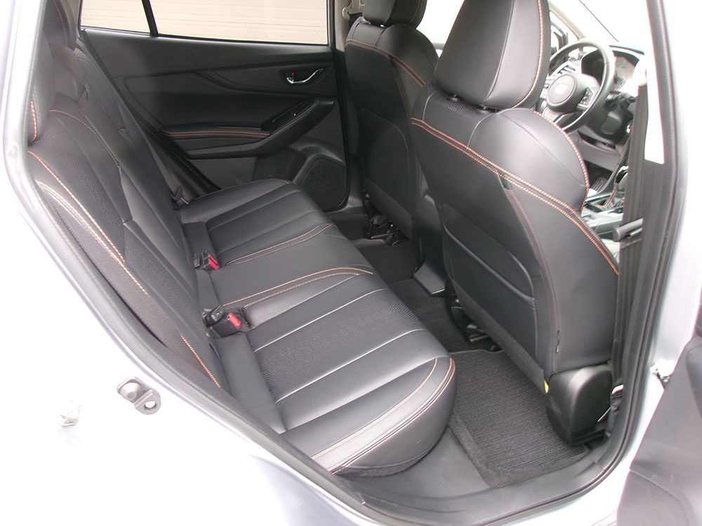 
								SUBARU CROSSTREK LIMITED full									