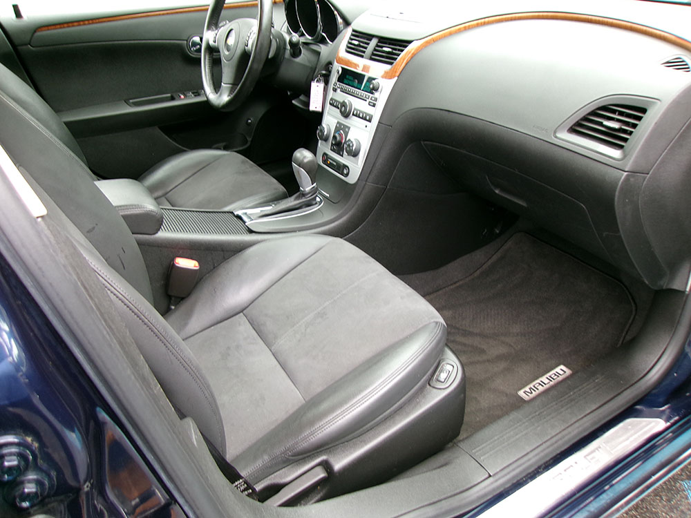 
								CHEVROLET MALIBU 2LT full									