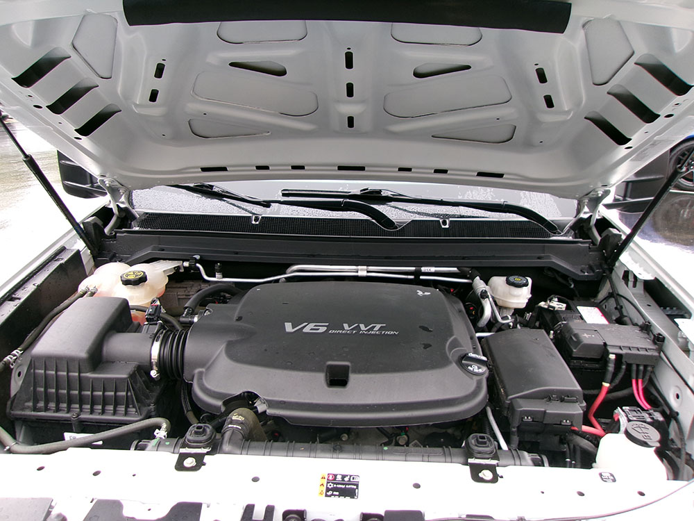 
								CHEVROLET COLORADO W/T CREW CAB full									