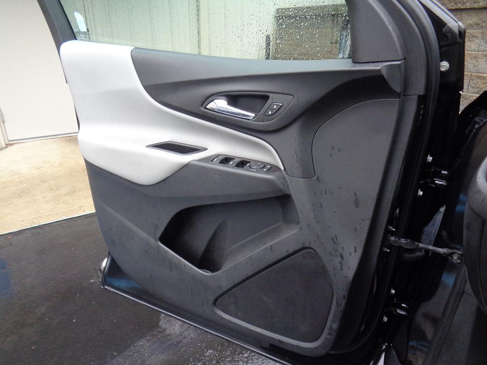 
								CHEVROLET EQUINOX LS full									