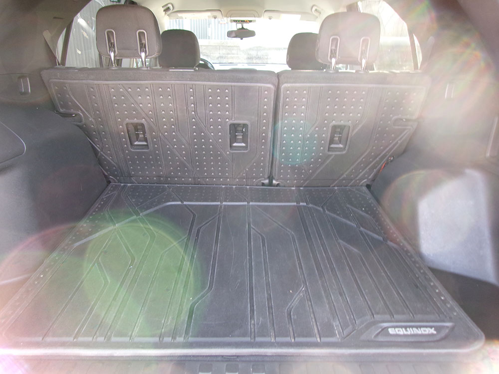 
								CHEVROLET EQUINOX LT full									