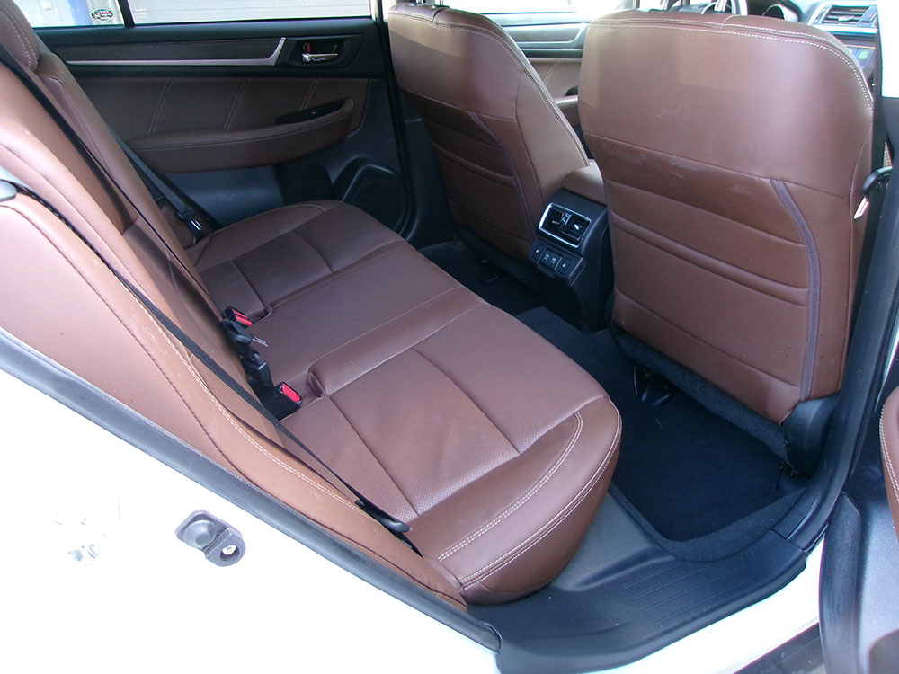 
								SUBARU OUTBACK 3.6R TOURING full									