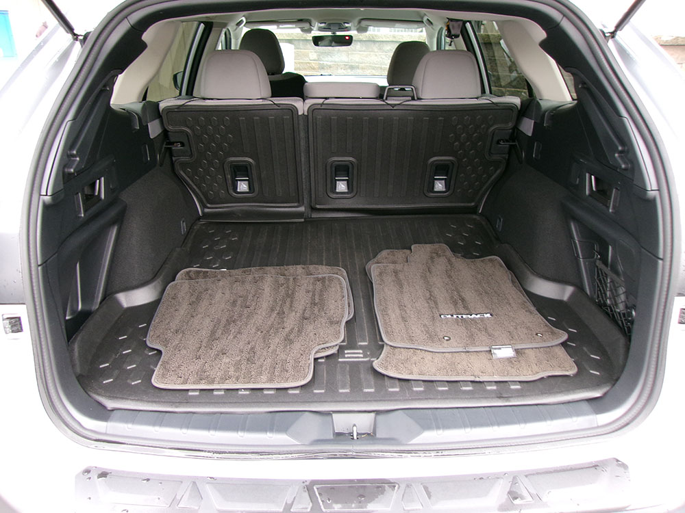 
								SUBARU OUTBACK PREMIUM full									