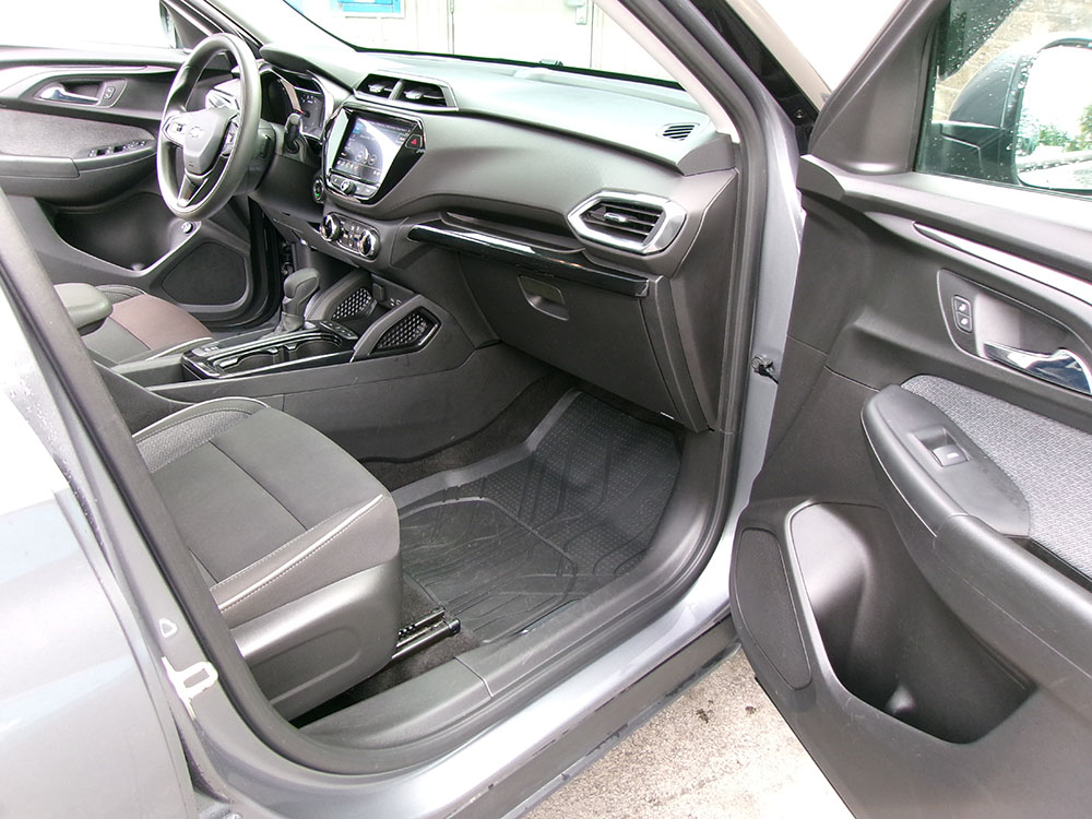 
								CHEVROLET TRAILBLAZER LT full									