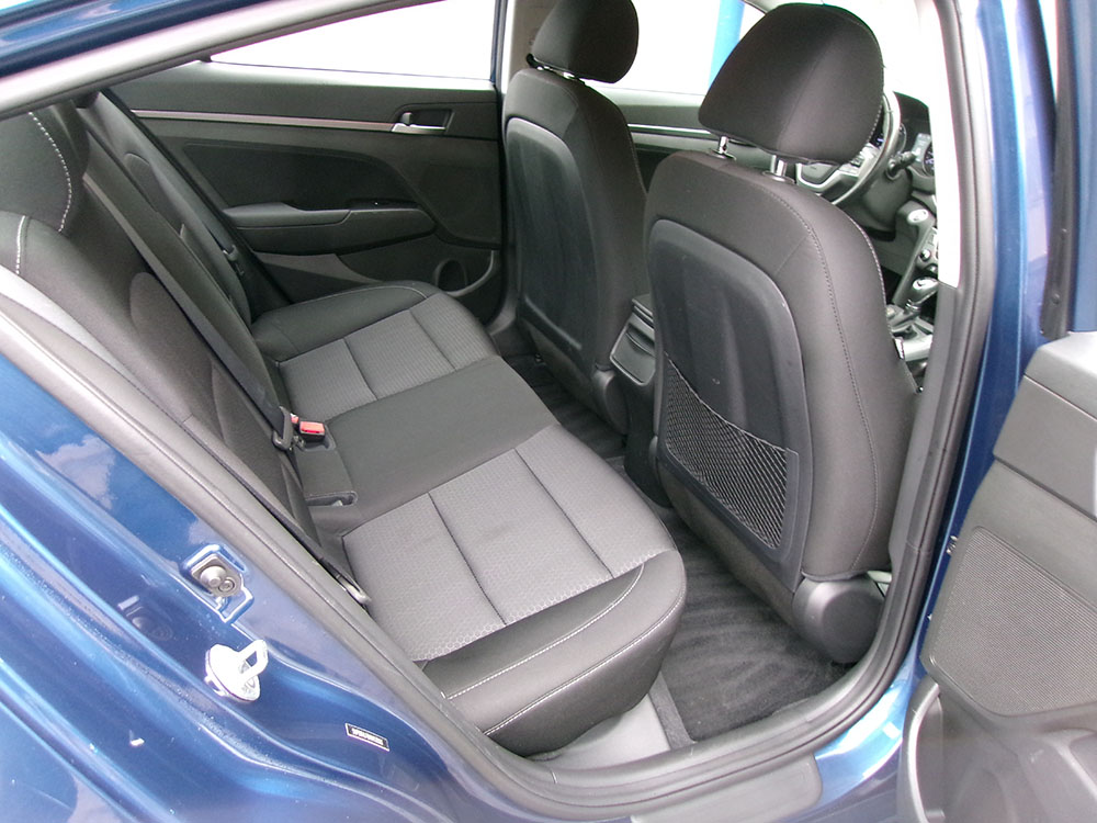 
								HYUNDAI ELANTRA VALUE full									