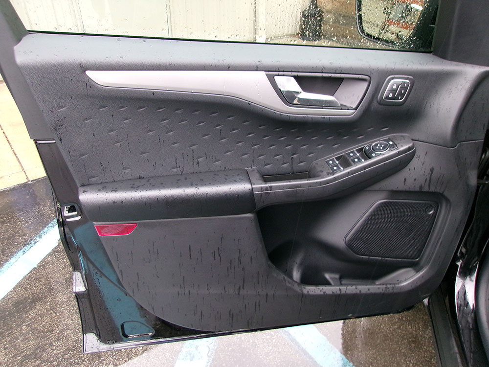 
								FORD ESCAPE SEL full									