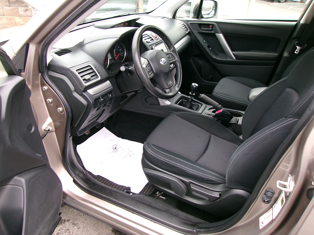 
								SUBARU FORESTER full									