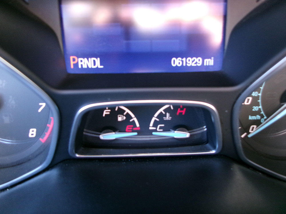 
								FORD FOCUS SE full									