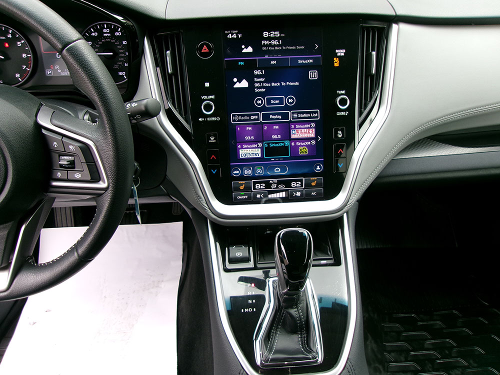 
								SUBARU OUTBACK PREMIUM full									