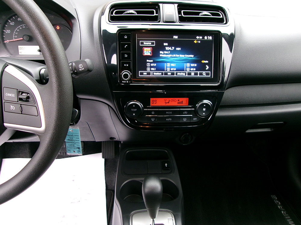 
								MITSUBISHI MIRAGE ES full									