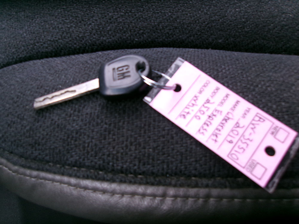 
								CHEVROLET EXPRESS 2500 full									