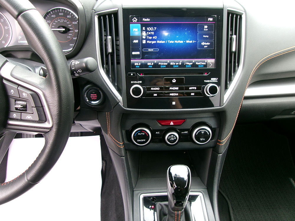 
								SUBARU CROSSTREK LIMITED full									