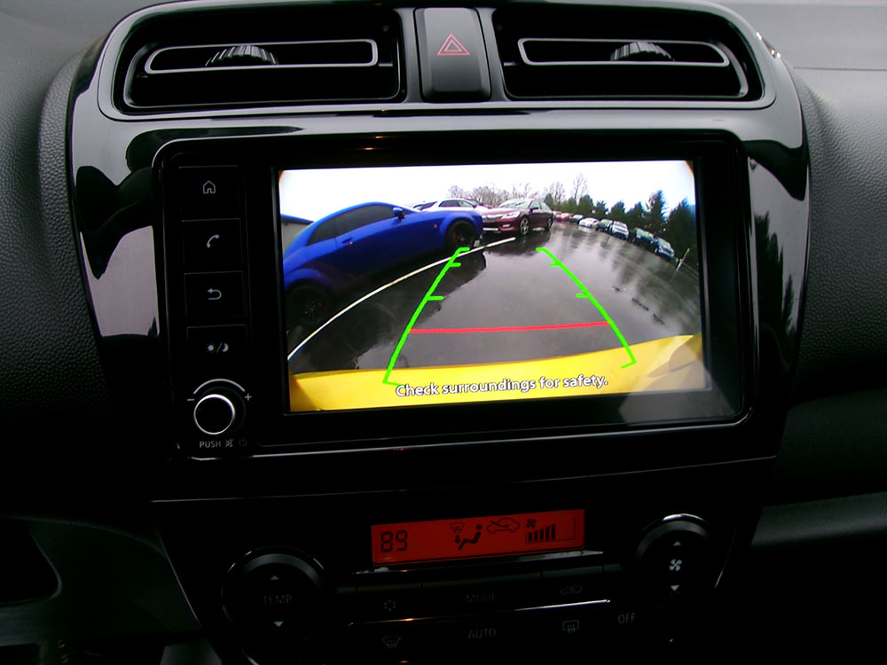 
								MITSUBISHI MIRAGE ES full									