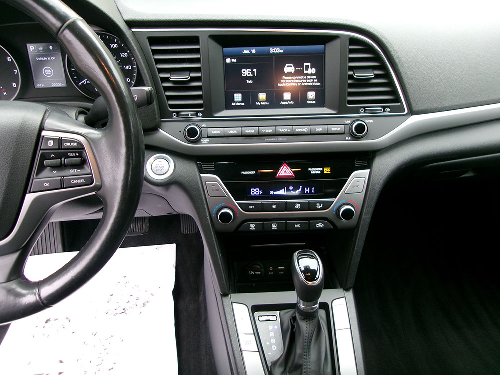 
								HYUNDAI ELANTRA VALUE full									