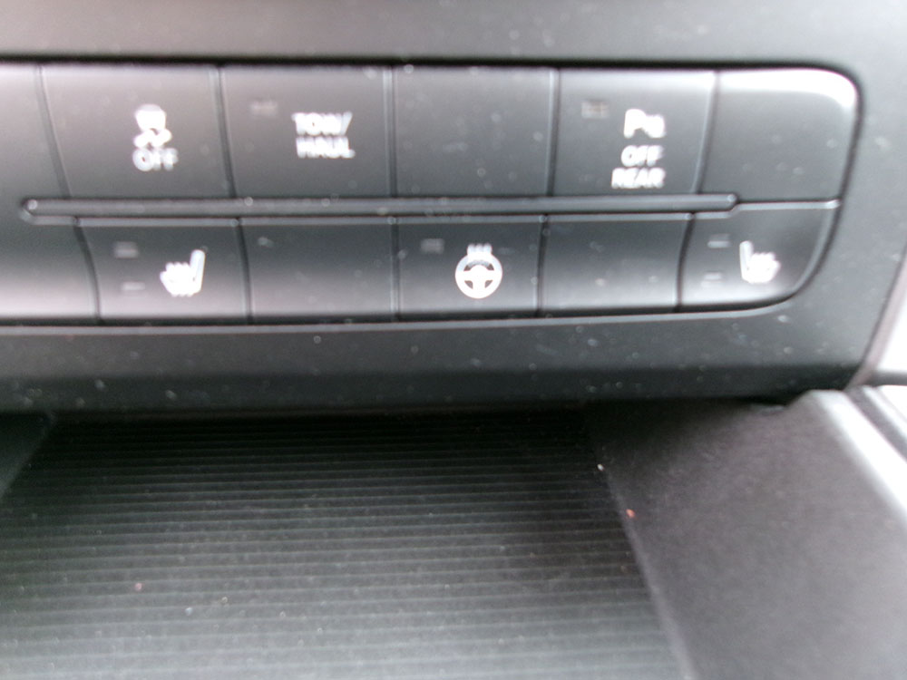 
								RAM 1500 CLASSIC WARLOCK EX CAB full									